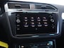 Volkswagen Tiguan 1.5 TSI Comfortline Business 130 PK | Navigatie | LED | 18" Kingston" | Trekhaak | elektr. achterklep |