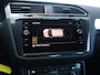 Volkswagen Tiguan 1.5 TSI Comfortline Business 130 PK | Navigatie | LED | 18" Kingston" | Trekhaak | elektr. achterklep |