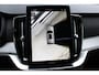Volvo XC90 2.0 T8 Plug-in hybrid AWD Ultra Black Ed. Exec. | Gelaagde Ruiten Rondom | Panoramisch Schuif-/Kanteldak | Luchtvering | Verwarmbare voorstoelen met massagefunctie en ventilatie | Bowers & Wilkins High End Audio | Head-up display | 360 Camera |