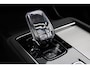Volvo XC90 2.0 T8 Plug-in hybrid AWD Ultra Black Ed. Exec. | Gelaagde Ruiten Rondom | Panoramisch Schuif-/Kanteldak | Luchtvering | Verwarmbare voorstoelen met massagefunctie en ventilatie | Bowers & Wilkins High End Audio | Head-up display | 360 Camera |