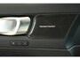 Volvo EC40 Single Motor Extended Range Plus Black Edition | 360º Visual Park Camera | Elektrisch Verstelbare Voorstoelen | Stoel/Stuurverwarming | Harman Kardon Premium Audio |