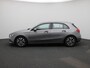 Mercedes-Benz A-klasse 180 | Panoramadak | Achteruitrijcamera | Stoelverwarming | Parkeersensoren |