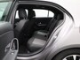 Mercedes-Benz A-klasse 180 | Panoramadak | Achteruitrijcamera | Stoelverwarming | Parkeersensoren |