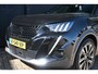 Peugeot 2008 | Adaptive Cruise Control | Stoelverwarming | Schuif/Kanteldak | Navi by App | Dodehoek Detectie | DAB | Achteruitrijcamera | Full-Led | Leder/Alcantara bekleding | LMV 18" |