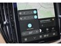 Volvo XC60 T6 Plug-in hybrid AWD Ultra Dark | Luchtvering | Trekhaak | Verwarmbare voorstoelen, achterbank en stuurwiel | Premium audio by Harman Kardon | Apple carplay/Android auto | Panoramisch Schuif-/kanteldak | 360 graden Camera | BLIS | Adaptieve Cruise Control |