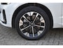 Volvo XC60 T6 Plug-in hybrid AWD Ultra Dark | Luchtvering | Trekhaak | Verwarmbare voorstoelen, achterbank en stuurwiel | Premium audio by Harman Kardon | Apple carplay/Android auto | Panoramisch Schuif-/kanteldak | 360 graden Camera | BLIS | Adaptieve Cruise Control |