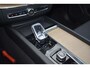 Volvo XC60 T6 Plug-in hybrid AWD Ultra Dark | Luchtvering | Trekhaak | Verwarmbare voorstoelen, achterbank en stuurwiel | Premium audio by Harman Kardon | Apple carplay/Android auto | Panoramisch Schuif-/kanteldak | 360 graden Camera | BLIS | Adaptieve Cruise Control |