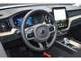 Volvo XC60 T6 Plug-in hybrid AWD Ultra Dark | Luchtvering | Trekhaak | Verwarmbare voorstoelen, achterbank en stuurwiel | Premium audio by Harman Kardon | Apple carplay/Android auto | Panoramisch Schuif-/kanteldak | 360 graden Camera | BLIS | Adaptieve Cruise Control |