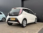 Toyota Aygo 1.0 VVT-i x-play | Airco | Navigatie | Achteruitrijcamera | Multimedia scherm | Uniek lage tellerstand! | Dealeronderhouden | Super!!