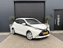 Toyota Aygo 1.0 VVT-i x-play | Airco | Navigatie | Achteruitrijcamera | Multimedia scherm | Uniek lage tellerstand! | Dealeronderhouden | Super!!