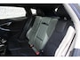 Volvo V40 1.5 T3 Polar+ Sport | Dealeronderhouden | Panoramadak | Achteruitrijcamera | Voorstoelen verwarmd | Cruise Control | Premium Audio by Harman Kardon | Extra getint glas | R-Design leder bekleding |