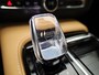 Volvo V90 2.0 T6 Plug-in hybrid AWD Plus Bright 350PK | Elektrische Trekhaak | Leder Interieur | Harman Kardon Audio | Memory Seats | Achterbankverwarming | Google Navigatie | Apple CarPlay & Android Auto