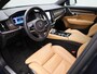 Volvo V90 2.0 T6 Plug-in hybrid AWD Plus Bright 350PK | Elektrische Trekhaak | Leder Interieur | Harman Kardon Audio | Memory Seats | Achterbankverwarming | Google Navigatie | Apple CarPlay & Android Auto