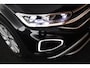 Volkswagen T-Roc 1.5 TSI 150pk DSG Style Trekhaak Keyless Camera Navigatie LED