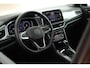 Volkswagen T-Roc 1.5 TSI 150pk DSG Style Trekhaak Keyless Camera Navigatie LED