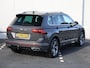 Volkswagen Tiguan 1.5 TSI R-Line Business 150 pk DSG | Camera | Trekhaak | Navigatie | LED Matrix | Stoel- en stuurverwarming | Keyless | Alarm | Elektrische achterklep