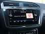 Volkswagen Tiguan 1.5 TSI R-Line Business 150 pk DSG | Camera | Trekhaak | Navigatie | LED Matrix | Stoel- en stuurverwarming | Keyless | Alarm | Elektrische achterklep
