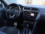 Volkswagen Tiguan 1.5 TSI R-Line Business 150 pk DSG | Camera | Trekhaak | Navigatie | LED Matrix | Stoel- en stuurverwarming | Keyless | Alarm | Elektrische achterklep