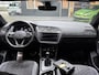 Volkswagen Tiguan 1.4 TSI eHybrid R-Line | Vol optie's | Maxton | Virtual | Trekhaak