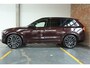Volvo XC90 T8 Plug-in hybrid AWD Ultra Dark Executive Edition | Bowers & Wilkins | Luchtvering | Panoramadak | Head-Up Display | 360º Camera | Geventileerde Voorstoelen met Massage | Gelamineerde Zijruiten | Charcoal Hemelbekleding |