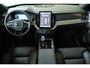 Volvo XC90 T8 Plug-in hybrid AWD Ultra Dark Executive Edition | Bowers & Wilkins | Luchtvering | Panoramadak | Head-Up Display | 360º Camera | Geventileerde Voorstoelen met Massage | Gelamineerde Zijruiten | Charcoal Hemelbekleding |