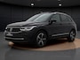 Volkswagen Tiguan 1.4 TSI eHybrid Life | Pano dak | Head up Display | Elek Achterklep | Stoelverwarming |