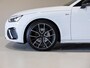 Audi A4 Avant 40 TFSI S-Line edition / 204pk / Panorama dak / Trekhaak / Stoelverwarming /