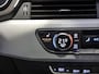 Audi A4 Avant 40 TFSI S-Line edition / 204pk / Panorama dak / Trekhaak / Stoelverwarming /