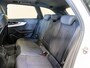 Audi A4 Avant 40 TFSI S-Line edition / 204pk / Panorama dak / Trekhaak / Stoelverwarming /