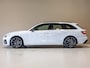 Audi A4 Avant 40 TFSI S-Line edition / 204pk / Panorama dak / Trekhaak / Stoelverwarming /