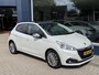 Peugeot 208 1.2 110PK Turbo Allure | Automaat | Navigatie | Apple Carplay/Android Auto | Panorama dak | Lichtmetaal | Cruise Control | Climate Control | Parkeercamera | Sensoren achterzijde