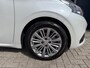 Peugeot 208 1.2 110PK Turbo Allure | Automaat | Navigatie | Apple Carplay/Android Auto | Panorama dak | Lichtmetaal | Cruise Control | Climate Control | Parkeercamera | Sensoren achterzijde
