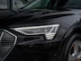 Audi E-tron 55 quattro 408pk Advanced 95 kWh / Fabrieksgarantie 01-2028 / Trekhaak / B&O / Memory