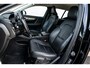 Volvo XC40 2.0 T4 Inscription | Trekhaak | Lederen Bekleding | Achteruitrijcamera | Parkeersensoren | Keyless Entry | Elektrische Achterklep | Stoelverwarming | LED Koplampen Adaptief | Cruise Control Adaptief | BLIS | Navigatie