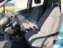 Chevrolet Spark 1.0 16V LE met lichte schade.