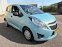 Chevrolet Spark 1.0 16V LE met lichte schade.