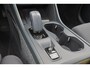 Volvo XC40 1.5 T5 Recharge R-Design - IntelliSafe Assist & Surround - Adaptieve LED koplampen - Parkeercamera achter - Verwarmde voorstoelen & stuur - Parkeersensoren voor & achter - Elektr. bedienb. voorstoelen met geheugen links - Draadloze tel. lader - Extra getint glas - 19' LMV