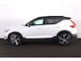 Volvo XC40 1.5 T5 Recharge R-Design - IntelliSafe Assist & Surround - Adaptieve LED koplampen - Parkeercamera achter - Verwarmde voorstoelen & stuur - Parkeersensoren voor & achter - Elektr. bedienb. voorstoelen met geheugen links - Draadloze tel. lader - Extra getint glas - 19' LMV