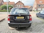 Kia Carens 2.0 CVVT X-tra 7p. Airco, Elektr. ramen en spiegels,L.M.Velgen,Stuurbekrachtiging
