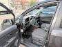 Kia Carens 2.0 CVVT X-tra 7p. Airco, Elektr. ramen en spiegels,L.M.Velgen,Stuurbekrachtiging