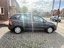 Kia Carens 2.0 CVVT X-tra 7p. Airco, Elektr. ramen en spiegels,L.M.Velgen,Stuurbekrachtiging