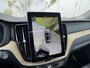 Volvo XC60 2.0 T6 Plug-in Hybrid AWD Ultra Dark | PHEV Long Range | Trekhaak | Luchtvering | 360 Graden Camera | Panoramadak | Head-up Display | Harman Kardon Audio | Keyless Entry | Elektrische Achterklep | Elektrisch Verstelbare Voorstoelen | Stoelverwarming voor en achter | Cruise Control Adaptief | BLIS | Google Navigatie | Apple Carplay | Android Auto