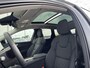 Volvo XC60 2.0 T6 Plug-in Hybrid AWD Ultra Dark | PHEV Long Range | Trekhaak | Luchtvering | 360 Graden Camera | Panoramadak | Head-up Display | Harman Kardon Audio | Keyless Entry | Elektrische Achterklep | Elektrisch Verstelbare Voorstoelen | Stoelverwarming voor en achter | Cruise Control Adaptief | BLIS | Google Navigatie | Apple Carplay | Android Auto