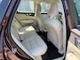 Volvo XC60 T6 Plug-in hybrid AWD Ultra Bright / 22" Velgen / Luchtvering / Mulberry Red / Blond geventileerd nappa leder /