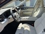 Volvo XC60 T6 Plug-in hybrid AWD Ultra Bright / 22" Velgen / Luchtvering / Mulberry Red / Blond geventileerd nappa leder /