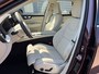 Volvo XC60 T6 Plug-in hybrid AWD Ultra Bright / 22" Velgen / Luchtvering / Mulberry Red / Blond geventileerd nappa leder /