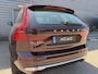 Volvo XC60 T6 Plug-in hybrid AWD Ultra Bright / 22" Velgen / Luchtvering / Mulberry Red / Blond geventileerd nappa leder /