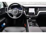 Volvo V60 2.0 T6 Plug-in Hybrid AWD Essential Bright | PHEV Long Range | Trekhaak | Lederen Bekleding | Achteruitrijcamera | Parkeersensoren | Stoelverwarming voor en achter | Cruise Control Adaptief | BLIS | Google Navigatie | Apple Carplay | Android Auto