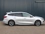 Ford Focus Wagon 1.0 EcoBoost Hybrid ST Line Navigatie | Carplay | Camera | Stoel/ Stuurverwarming | All Seasons