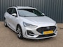 Ford Focus Wagon 1.0 EcoBoost Hybrid ST Line Navigatie | Carplay | Camera | Stoel/ Stuurverwarming | All Seasons